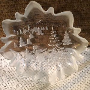 Vintage 1980s Mikasa Scalloped Edged Frosted Crystal Holiday Platter